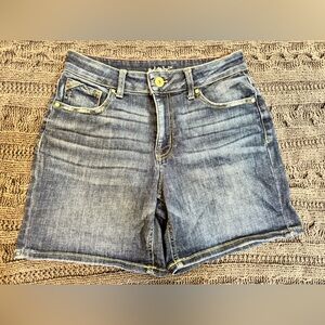 Edgely Women's Jean Shorts High-Rise Size 8 (Dark Blue)